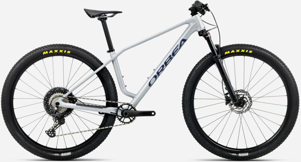 Orbea Alma H30 29″ (2026) Halo Silver/Tanzanite Gloss